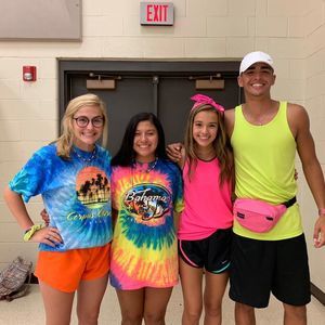 Meet your Posher, Abigail